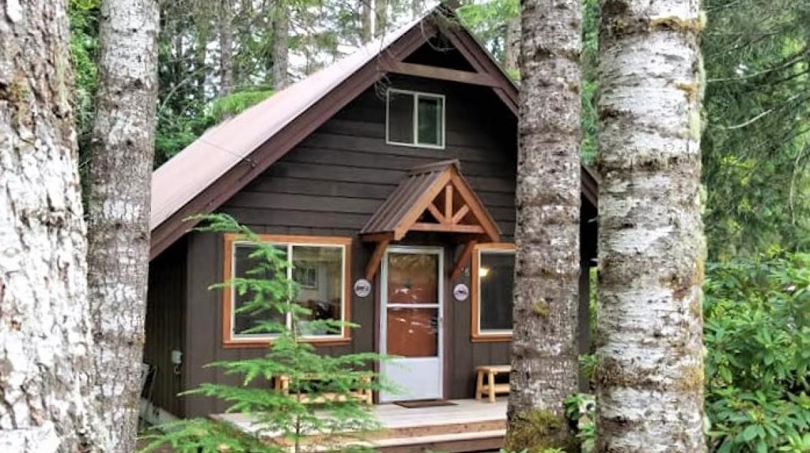 10 Cabin Getaways for SeattleArea Families for Fall and Winter ParentMap